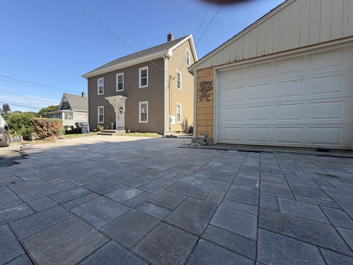 Finished paver driveway in Marlborough, MA