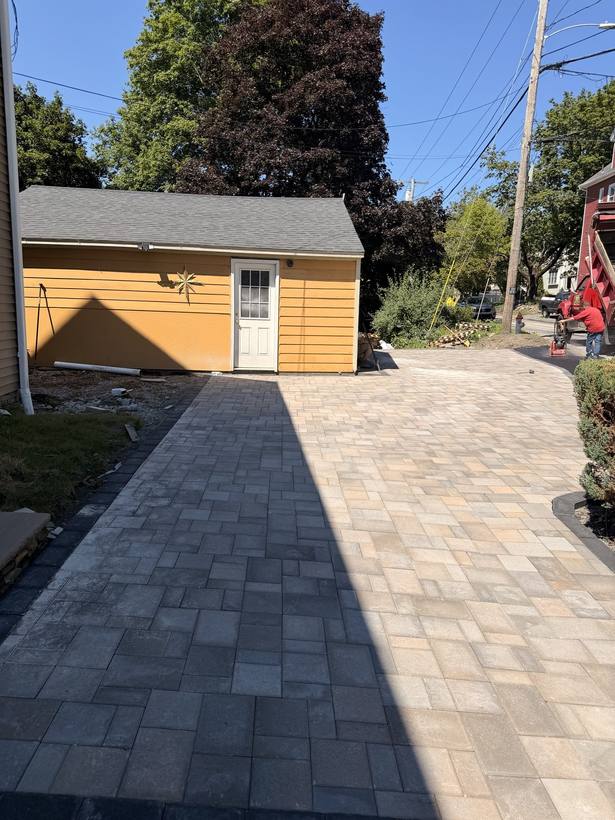 The paver run through the side entry, finished